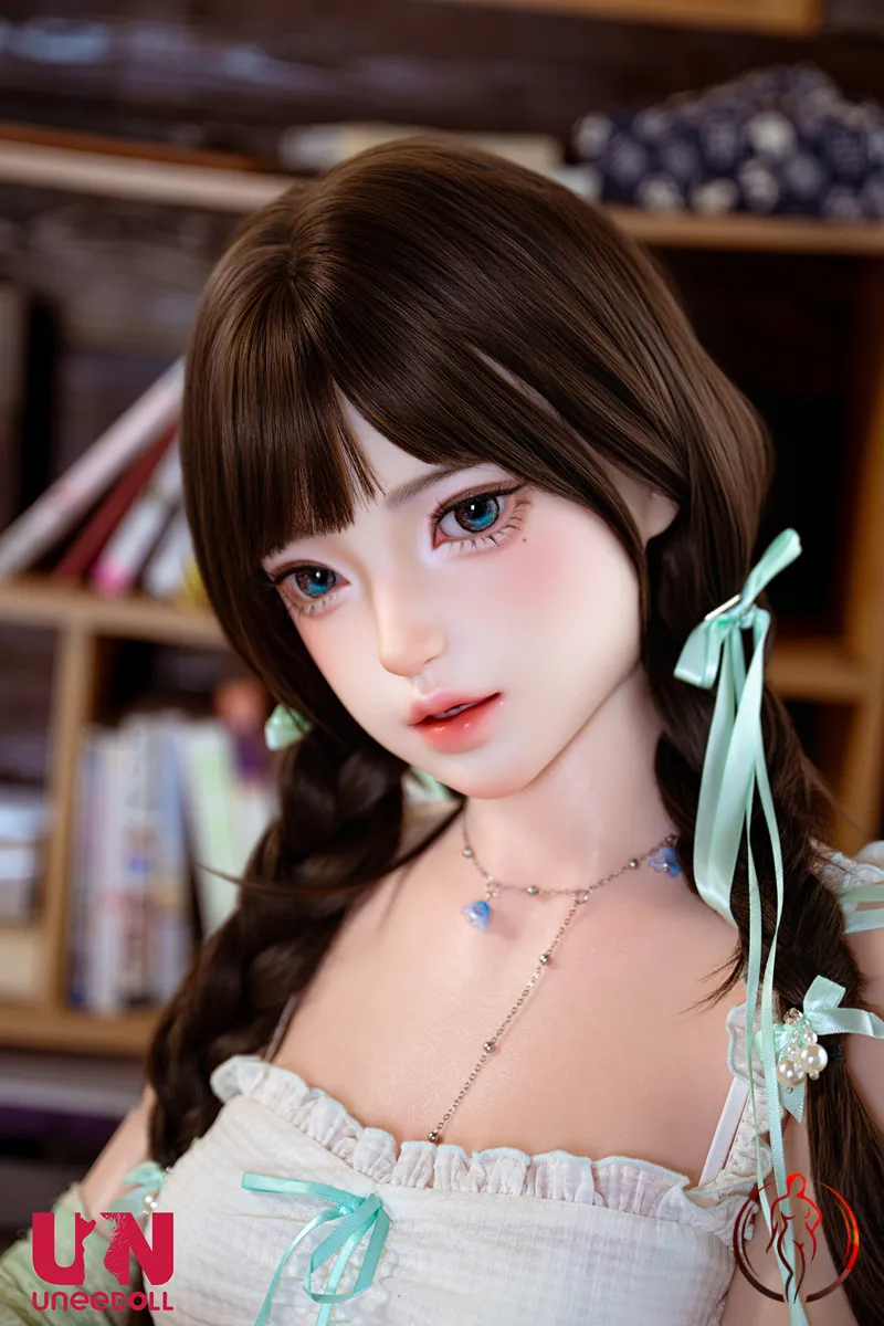 Lyra Fawn : Poupée Silicone 155cm